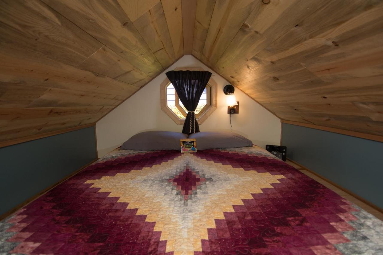 Caravan- The Tiny House Hotel Portland Exterior photo