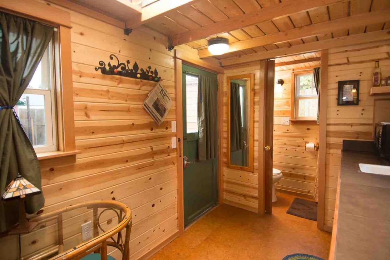 Caravan- The Tiny House Hotel Portland Exterior photo